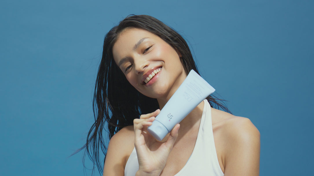 Radiant + Dewy SPF Duo - video background